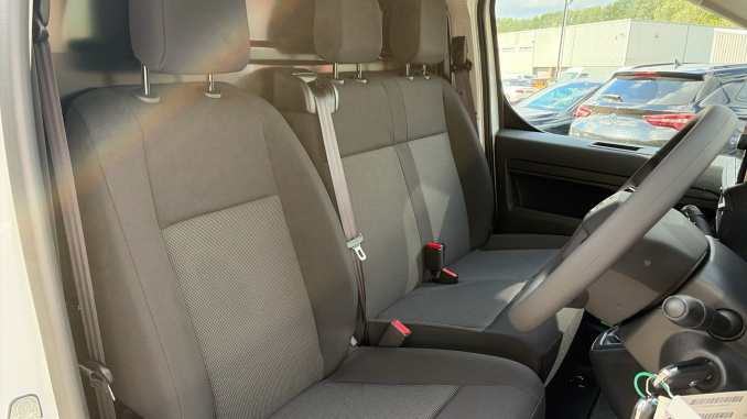 Vauxhall Vivaro L1 Diesel 1.5 Turbo D 120 Prime H1 Van - Image 6